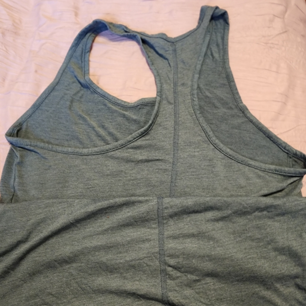 Tank top - Picture 2 of 3